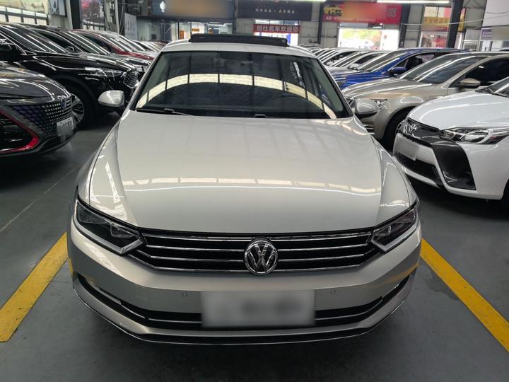 Magotan 2018 330TSI DSG Leading photo 2