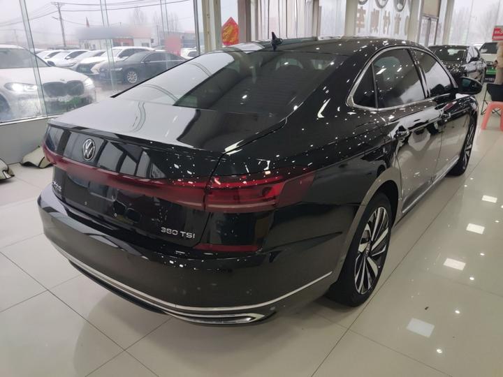 Passat 2025 380TSI photo 4