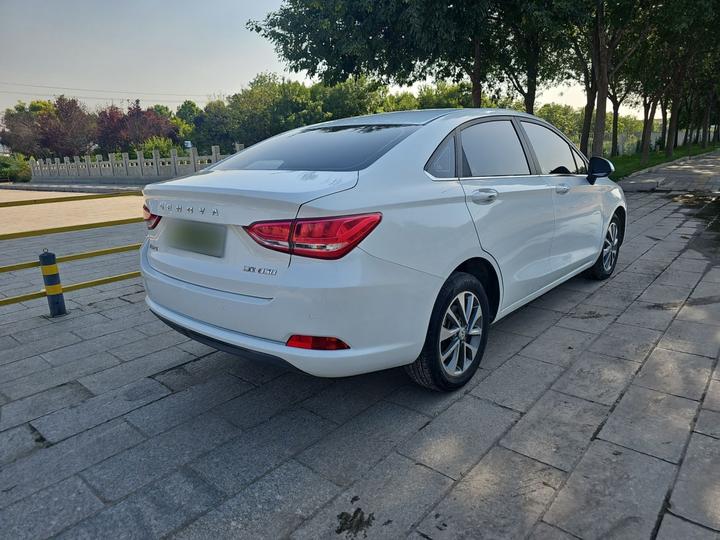 BAIC D50 2018 1.5L MT Luxury ADAS photo 4