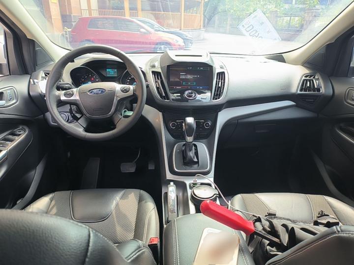 Kuga 2015 1.5L GTDi RWD photo 5