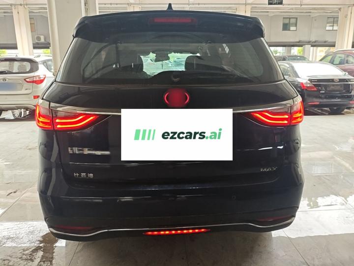 Song MAX 2019 1.5T AT Connected 6-Seater China VI photo 3