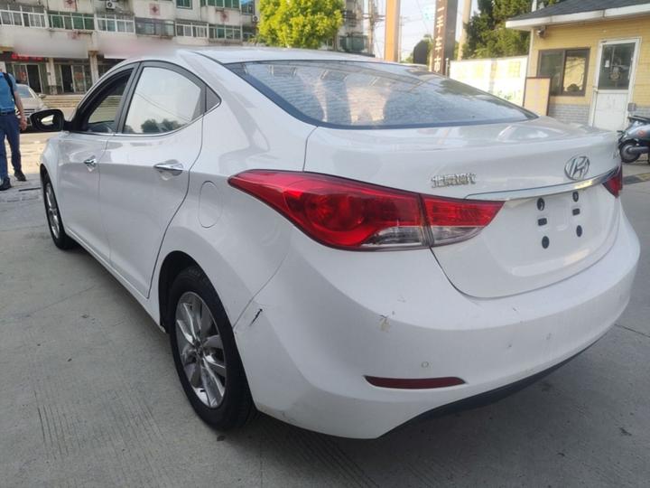Elantra 2015 1.6L MT Leading photo 4