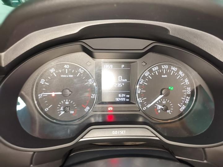 Octavia 2017 Classic 1.6L AT Comfort photo 3