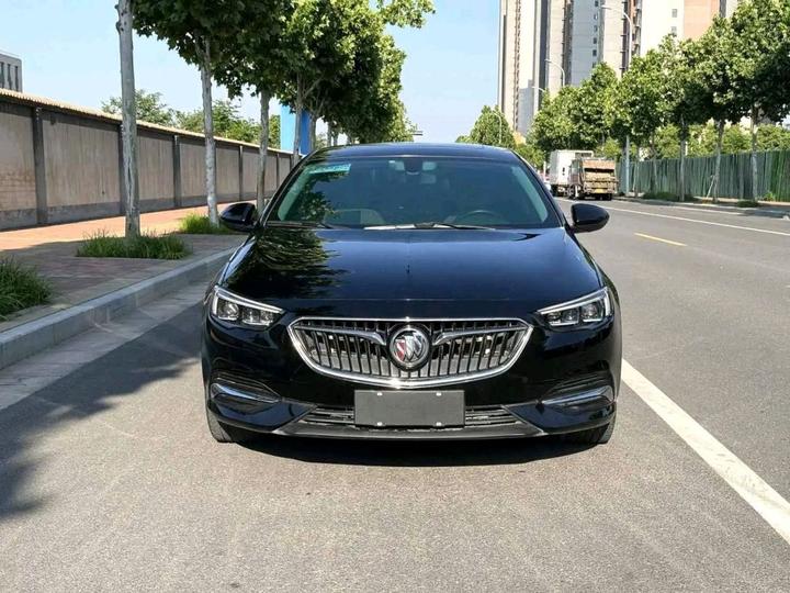Regal 2019 20T Elite China VI photo 2