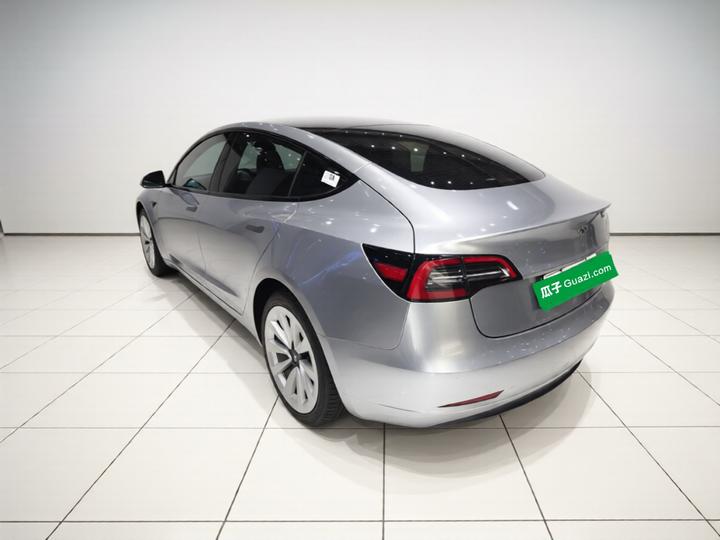 Model 3 2022 RWD photo 4