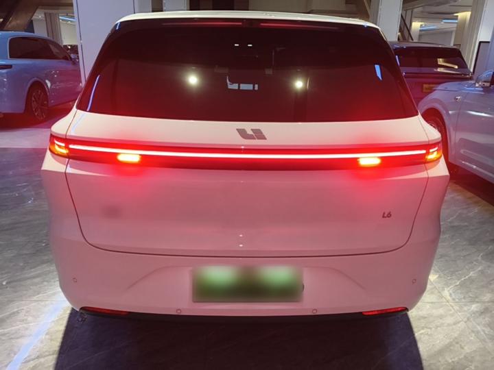 Li Auto L6 2025 Max Smart Refresh Edition photo 3
