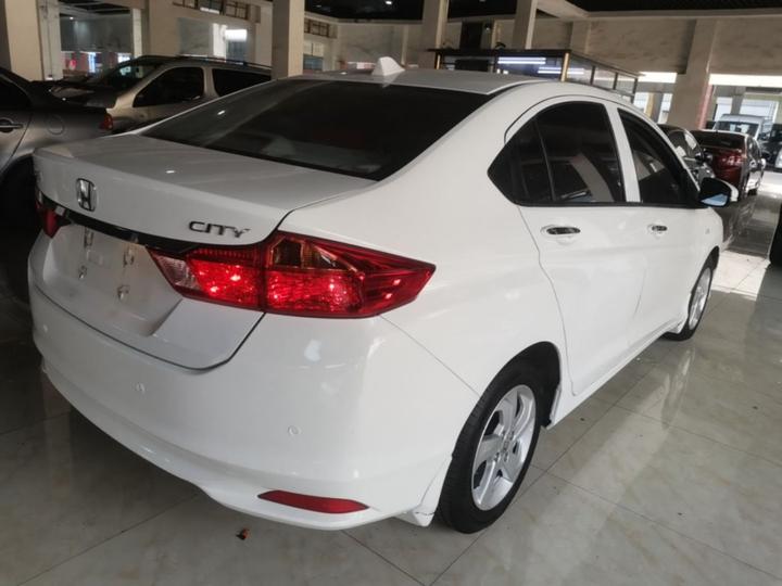 2017 1.5L CVT Elite photo 4