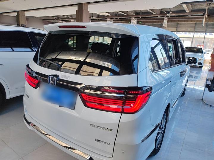 Elysion 2024 2.0L e:HEV Luxury photo 6