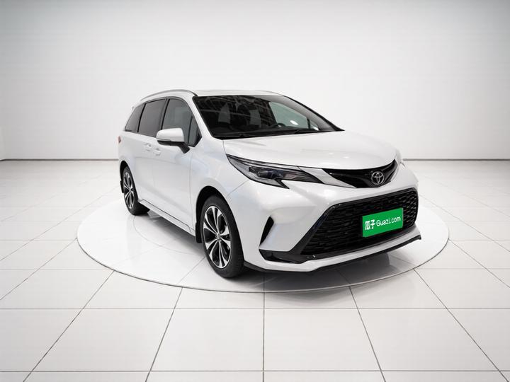 Granvia 2024 2.5L Hybrid Premium PLUS photo 3