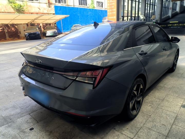 Elantra 2022 1.5L CVT LUX Premium photo 6