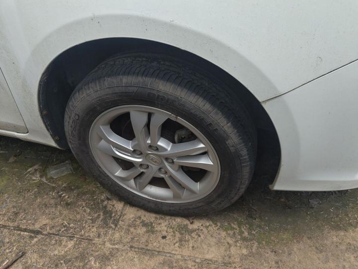 2014 1.5L MT Comfort photo 8