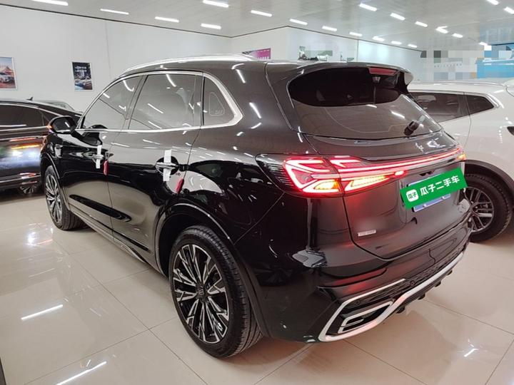 HS5 2023 2.0T AWD Pro photo 4