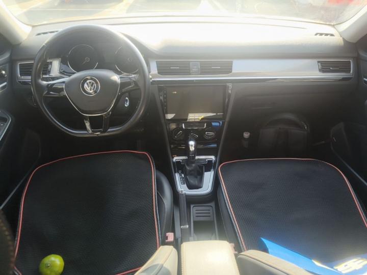 Bora 2017 1.6L AT Comfort photo 5