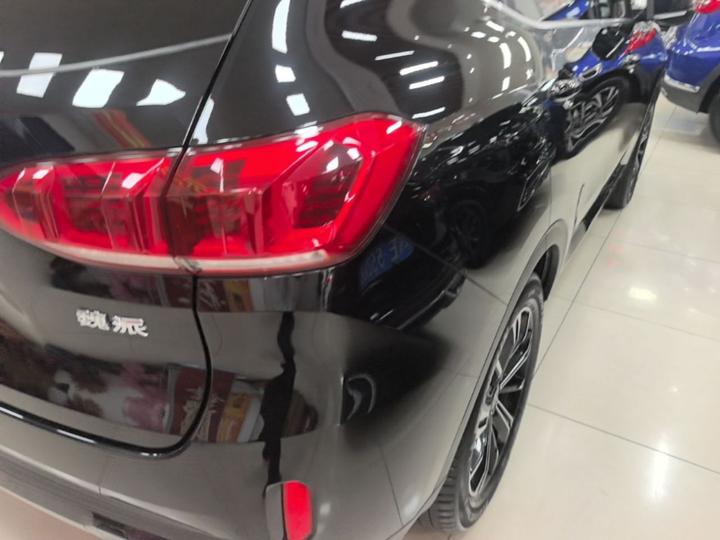 VV6 2021 2.0T RWD + photo 7