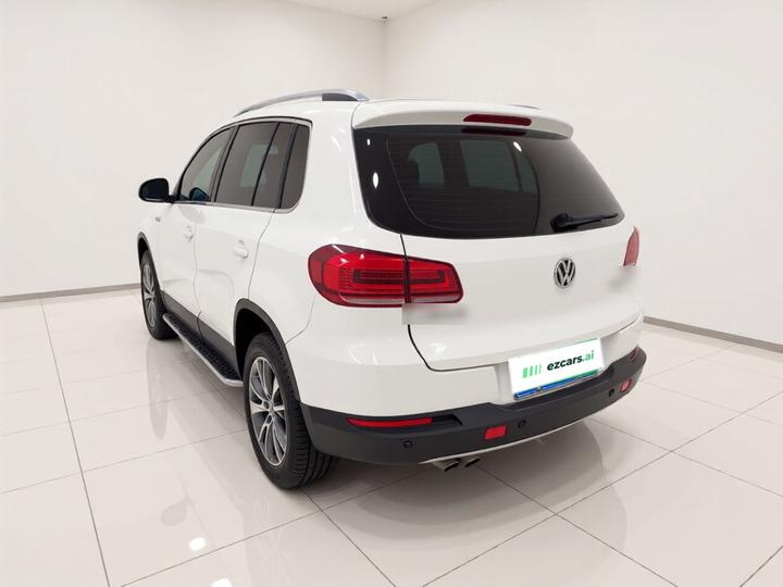 Tiguan 2015 1.8TSI AT RWD Luxury photo 4