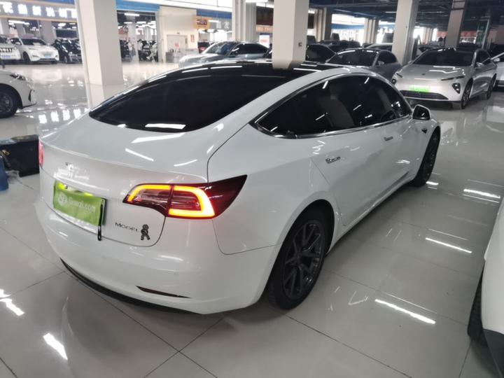 Model 3 2020 Standard Range RWD Upgraded photo 4