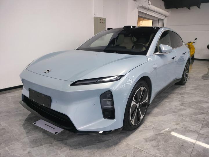ET5T 2025 75kWh Touring