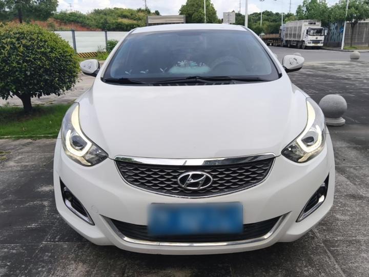 Elantra 2016 1.6L AT Smart photo 2