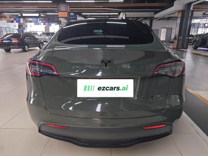 Model Y 2024 RWD photo 3