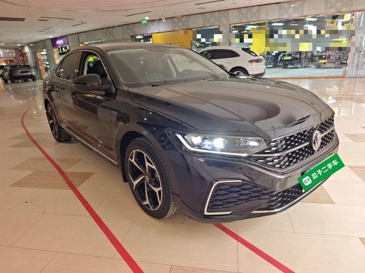 Passat 2025 380TSI photo 3