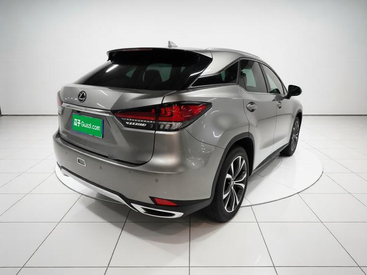 RX 2020 Facelift 300 AWD Elegant photo 6