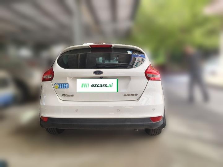 Focus 2017 Hatchback 1.6L AT Fashion photo 5