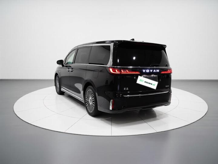 Voyah Dreamer 2025 PHEV AWD Premium photo 4