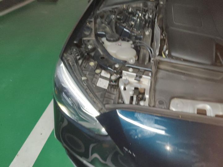 C-Class 2024 Facelift C 200 L Sport photo 7