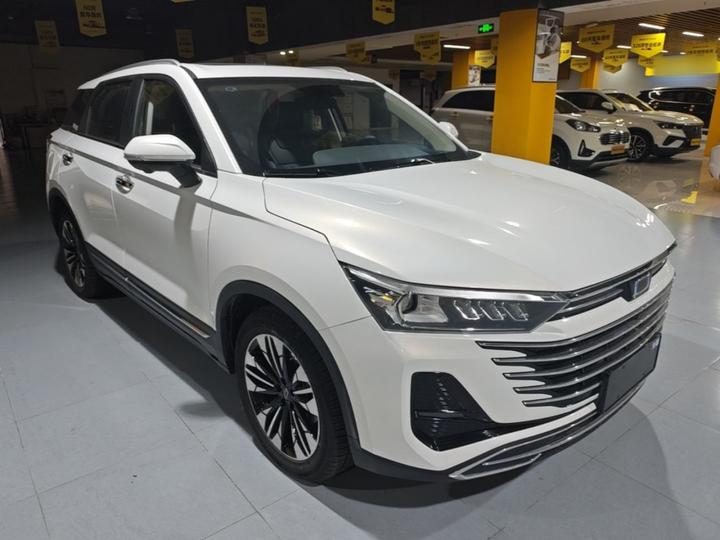 Bestune T77 2023 1.5T AT Luxury photo 3