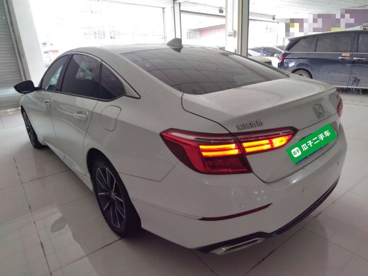 2022 260TURBO photo 4