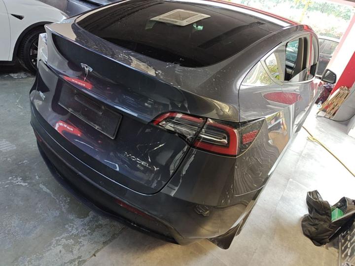 Model Y 2022 RWD photo 4