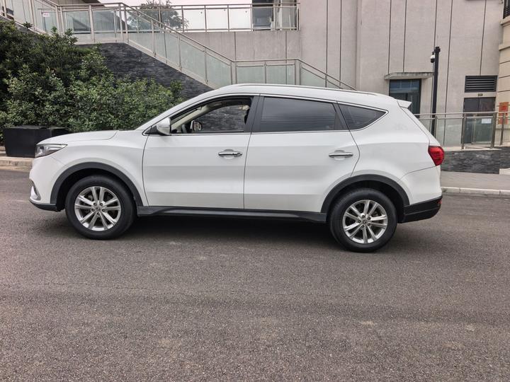 Fengon 580 2020 1.5T CVT Luxury photo 4