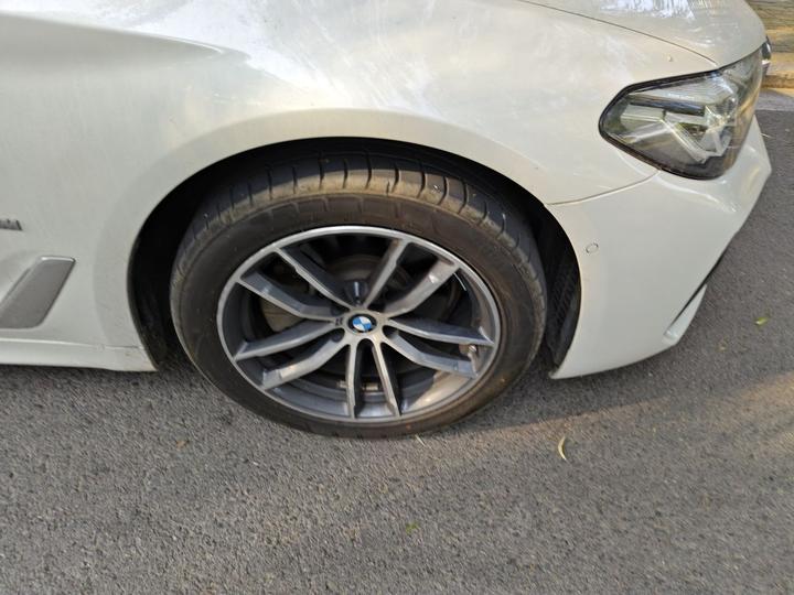 5 Series 2021 525Li M Sport Package photo 8