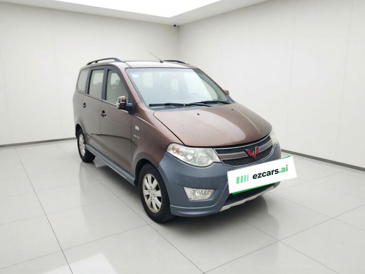 Wuling Hongguang 2014 1.5L S Comfort photo 3