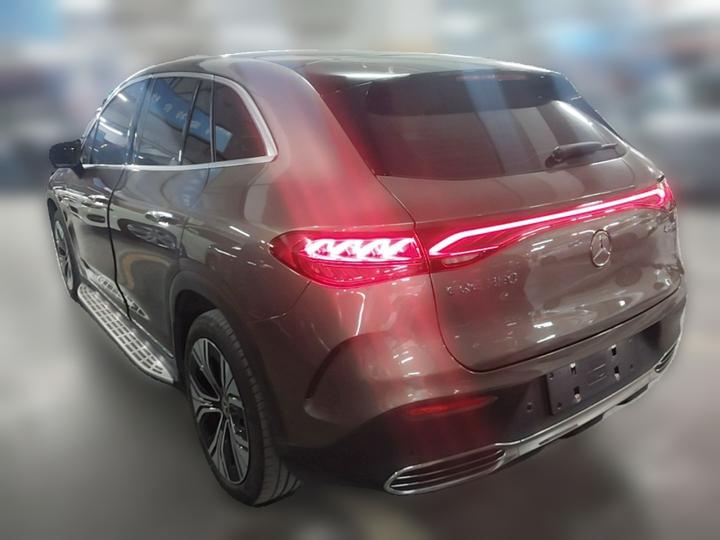EQE SUV 2023 350 4MATIC Luxury photo 4
