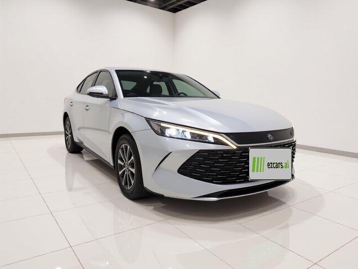 Qin L 2024 DM-i 80KM Leading photo 3