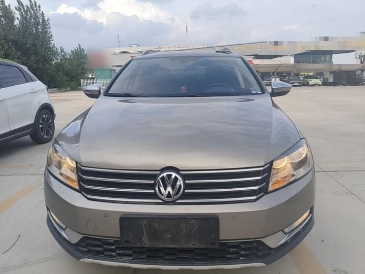 Magotan Imported 2012 Wagon 2.0TSI AWD Comfort photo 2