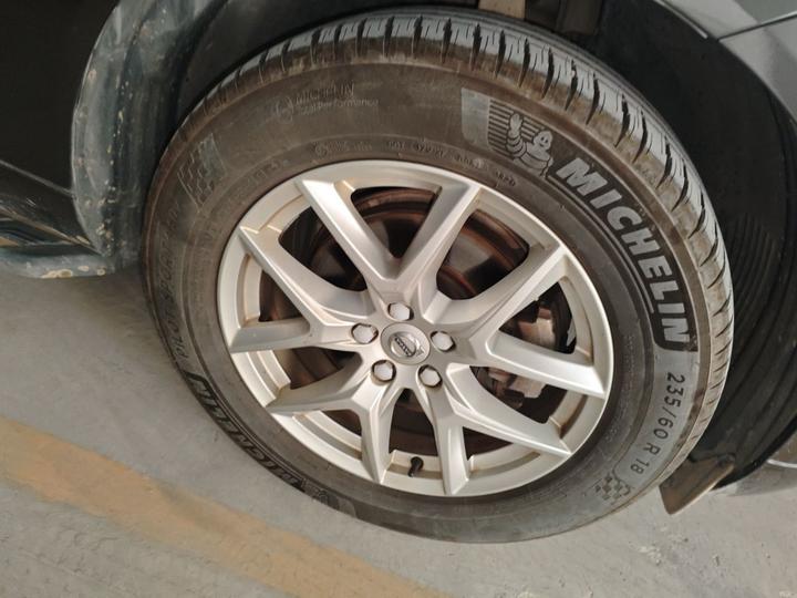 XC60 2019 T5 AWD China V photo 8