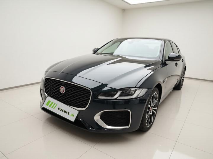 XFL 2024 2.0T P250 RWD Exclusive Luxury