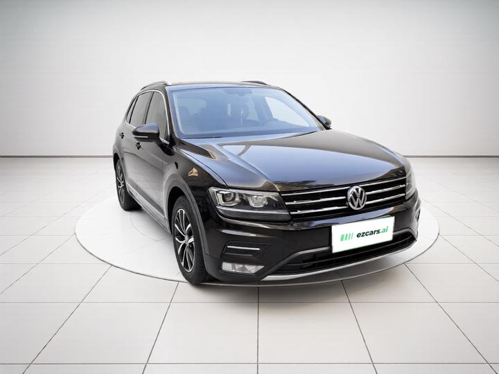 Tiguan L 2018 330TSI AT RWD Luxury photo 3