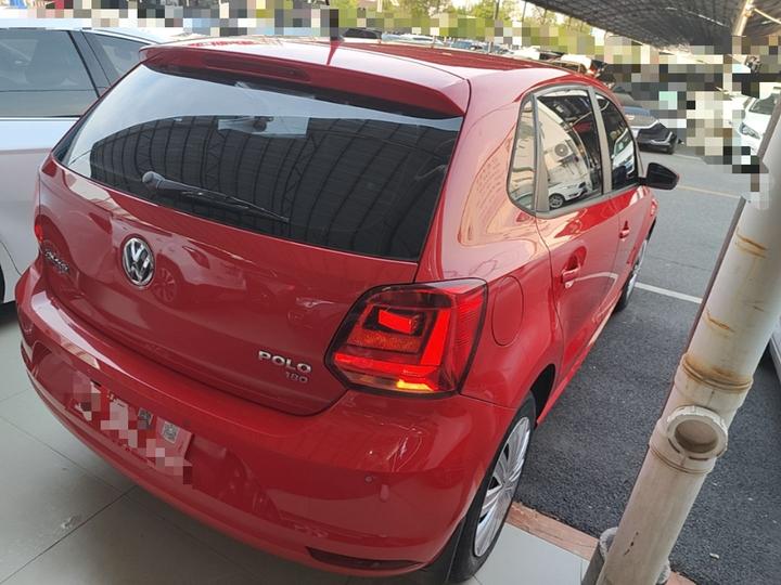 Polo 2016 1.6L AT Comfort photo 4
