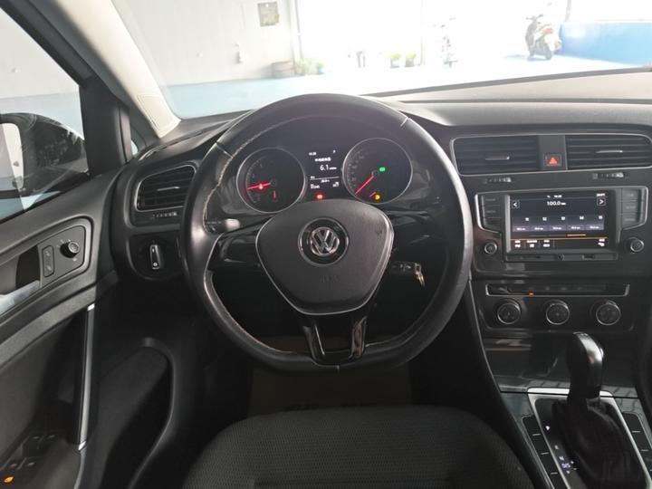 Golf 2017 230TSI AT Comfort Anniversary Edition photo 2
