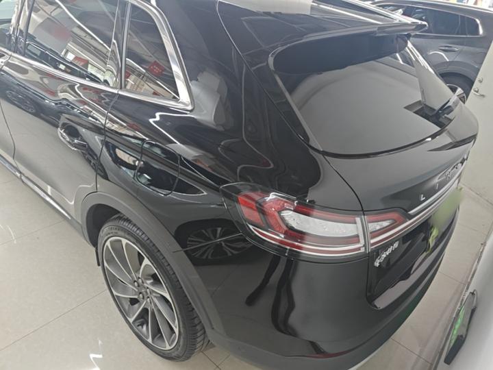 Nautilus 2021 2.7T AWD photo 4