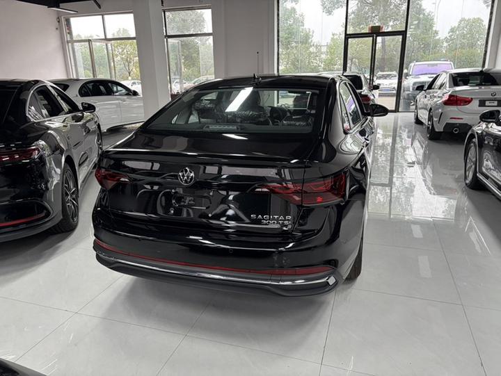 Sagitar 2026 Facelift 3000 300TSI DSG photo 3