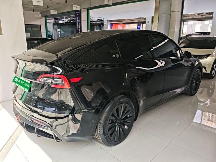 Model Y 2021 Standard Range RWD photo 4