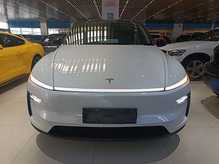 Model Y 2025 Facelift Long Range AWD photo 2