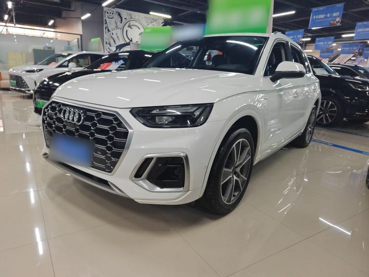 Q5L 2022 45T Luxury Dynamic photo 2