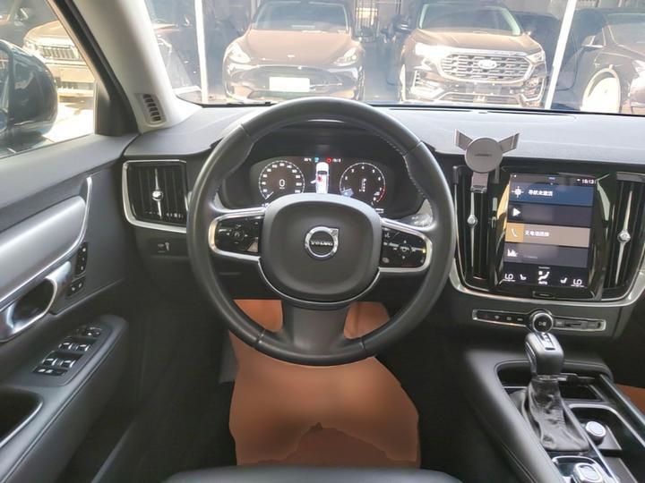 S90 2020 T5 Sport photo 6