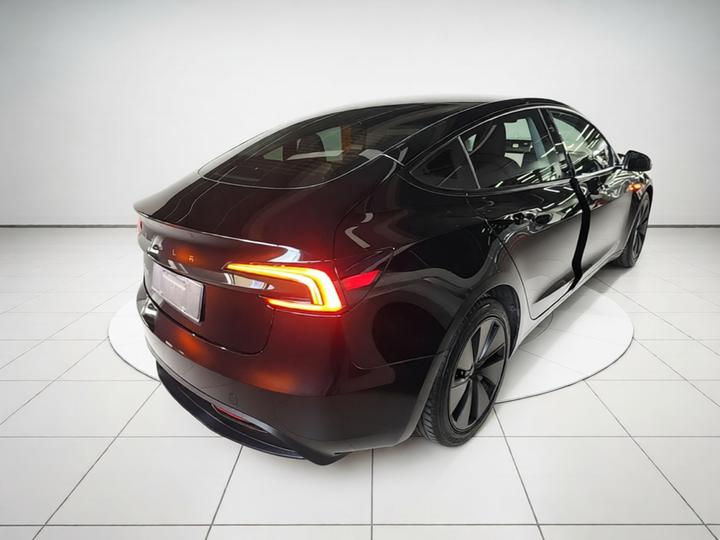 Model 3 2025 RWD photo 6