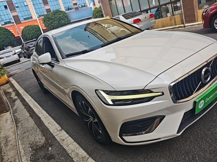 S60 2020 T4 Luxury photo 3